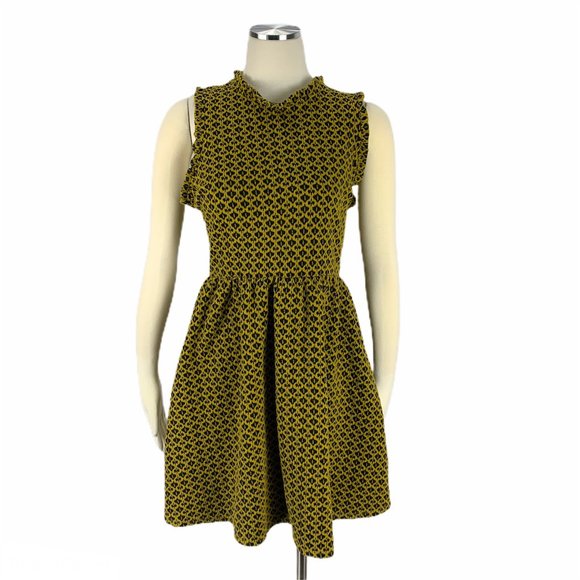 Xhilaration Dresses & Skirts - Xhilaration Large Juniors High Neck Yellow Dress